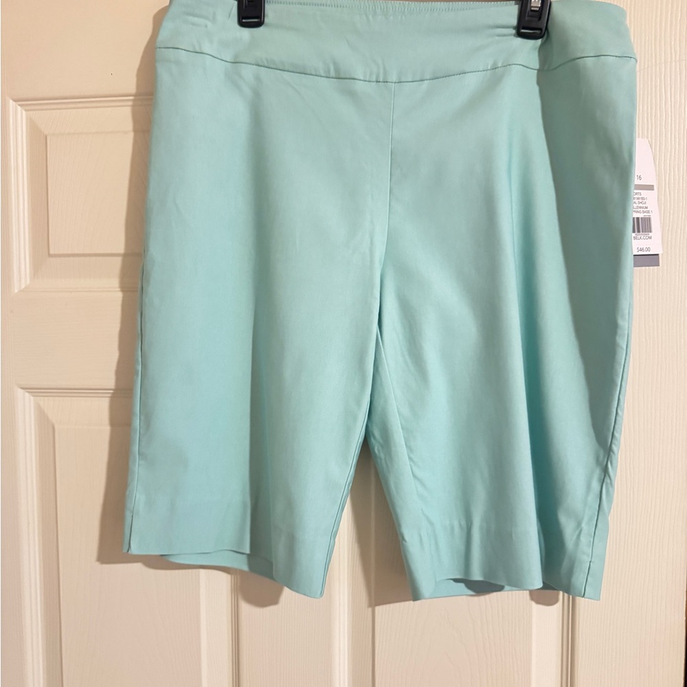 New Directions Green Bermuda Shorts Tailored Cotton Blend